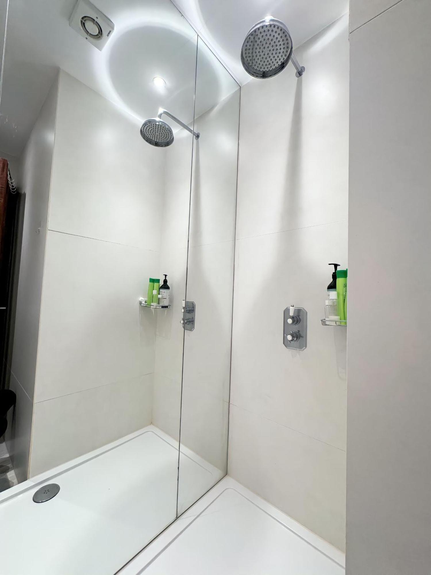 런던 The Kensington Heights 아파트 외부 사진